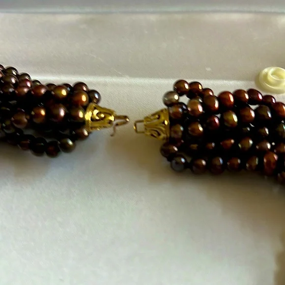 Freshwater pearls &14kY gold stamped clasp.JanDee custom jewler Chicago.8strand - Picture 3 of 7